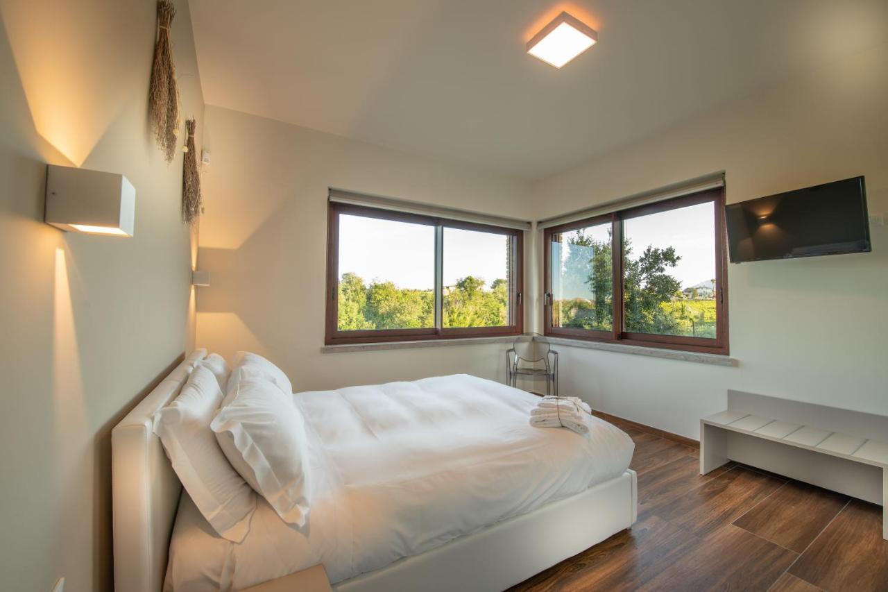 Hotel Borgo Baccile by Vini Fantini Crecchio Esterno foto